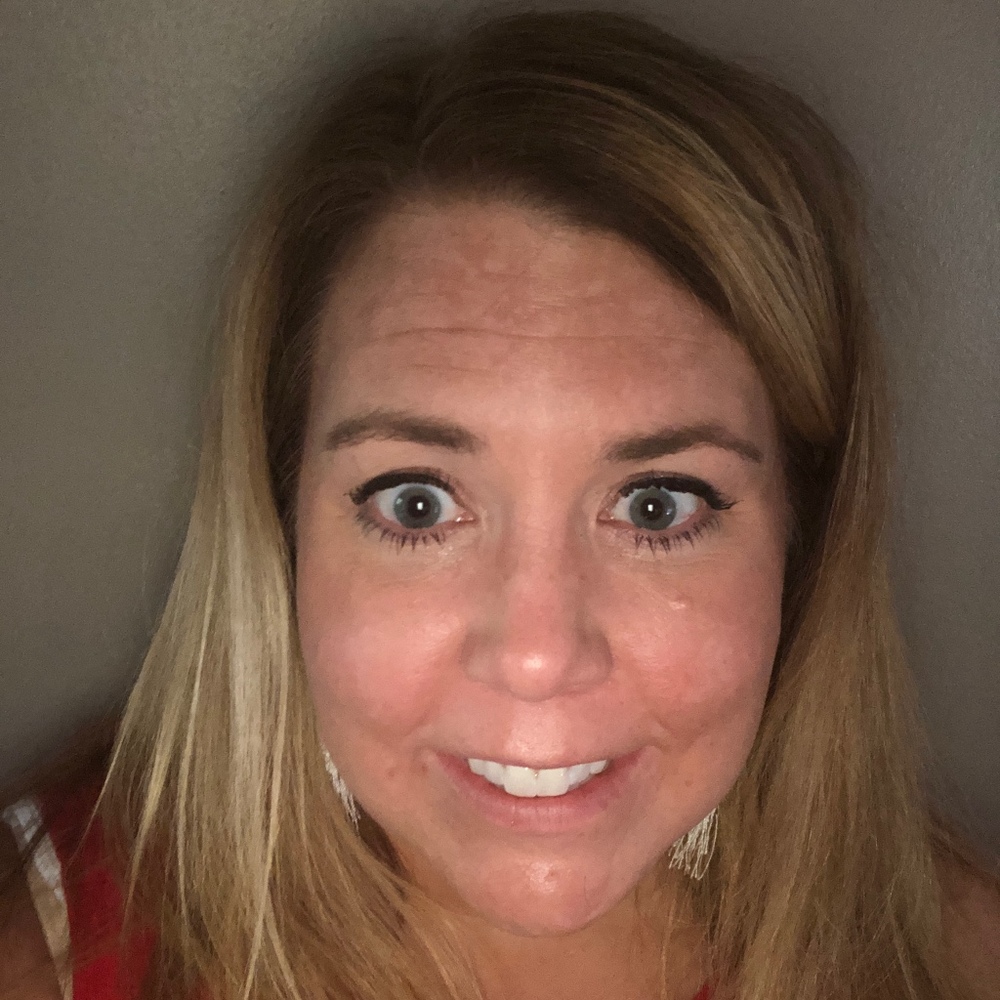Meet your Posher, Melissa